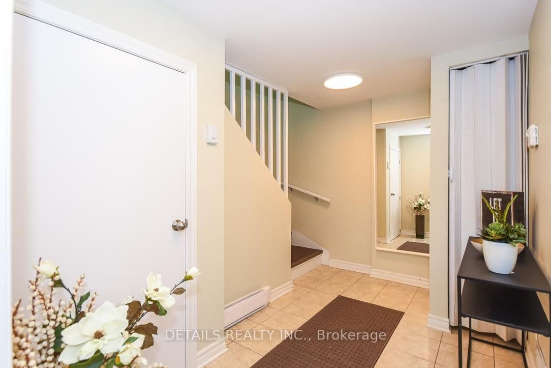 970 Shamir Avenue, Ottawa, ON — photo 3