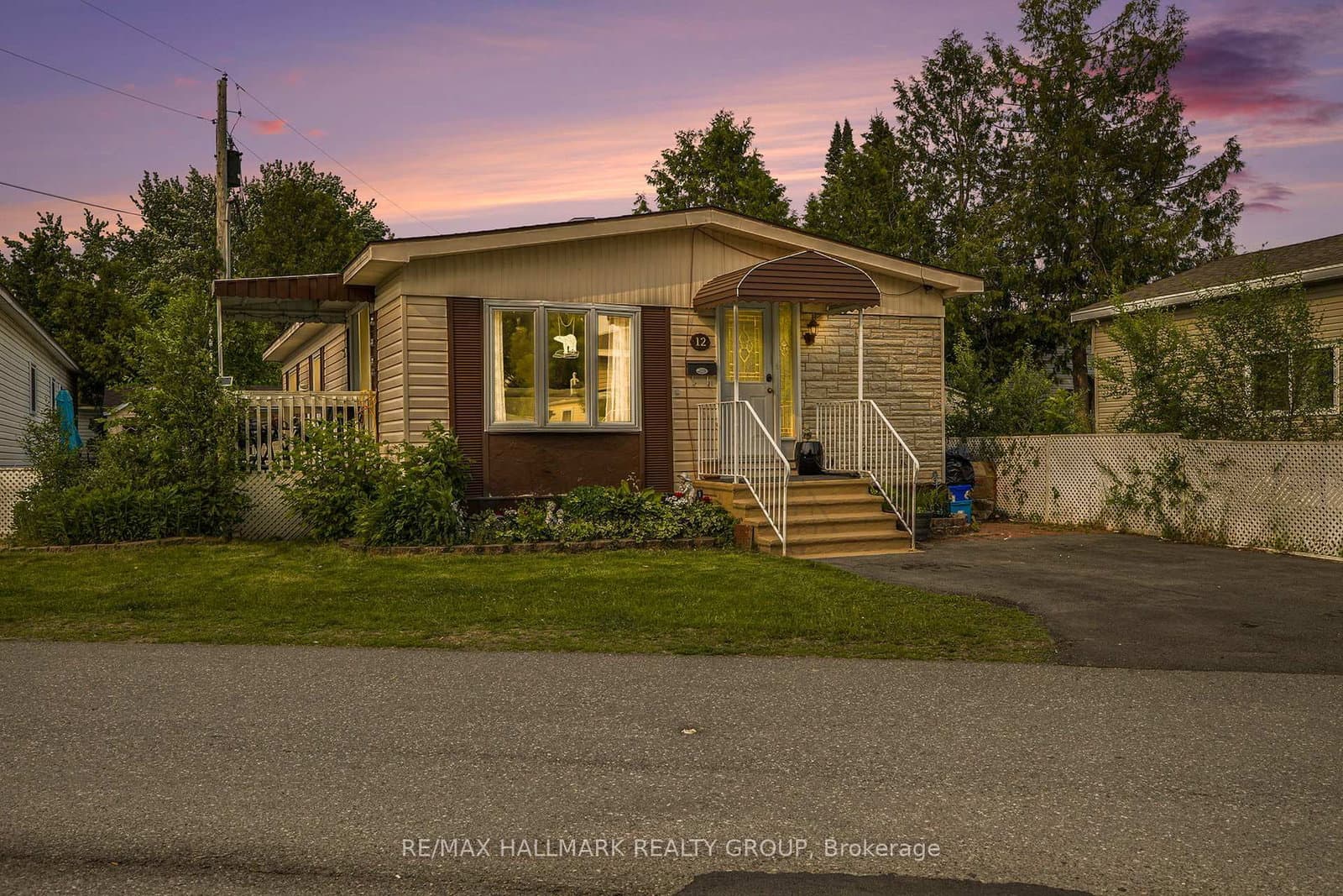 12 Vanier Road, Ottawa, ON