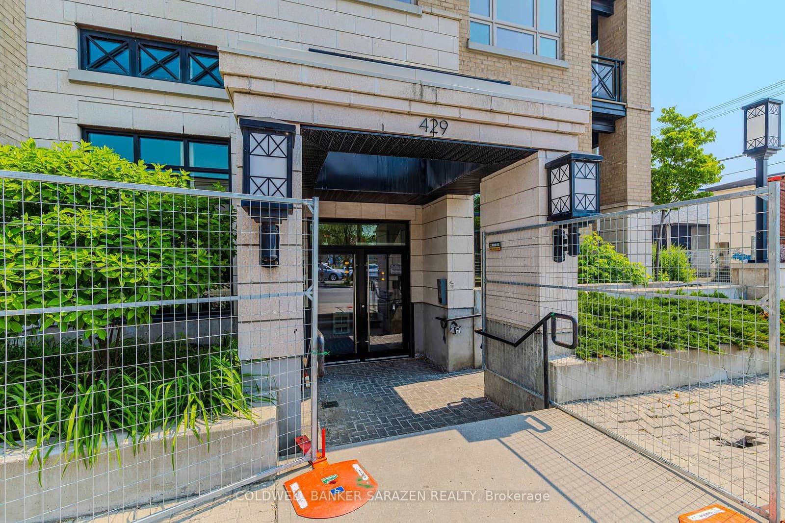 218 - 429 Kent Street, Ottawa, ON — photo 2