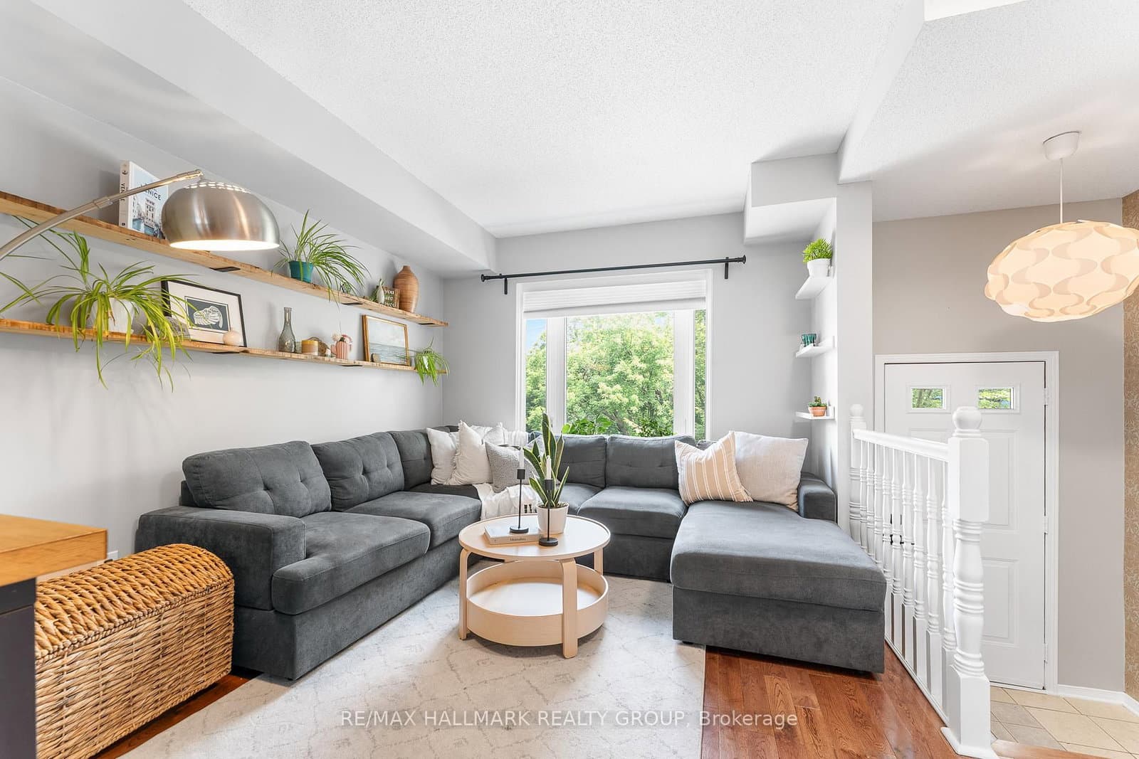 42 Hintonburg Place, Ottawa, ON — photo 2