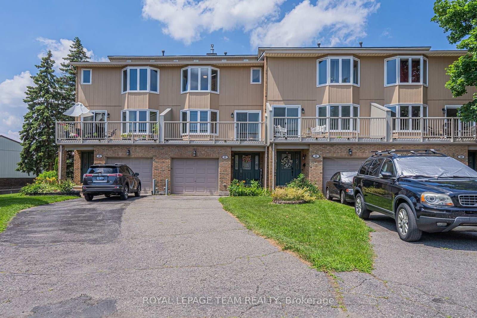 28 HUNTVIEW Private, Ottawa, ON