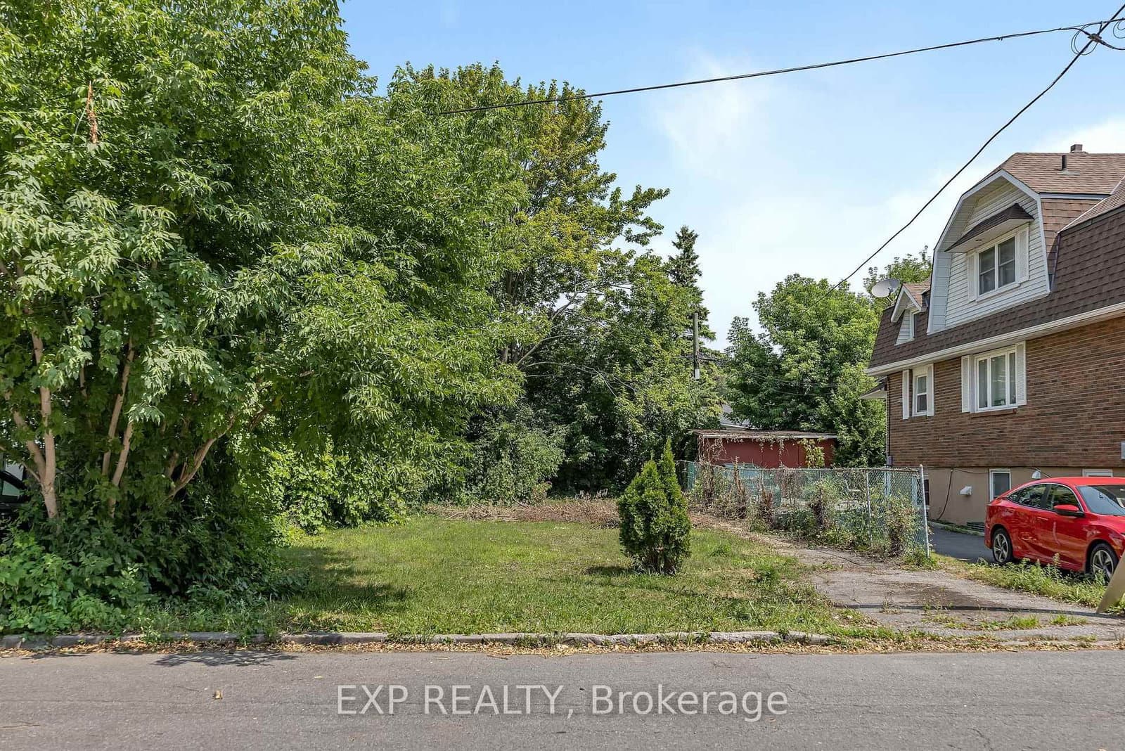 29 Marquette Avenue, Ottawa, ON — photo 2