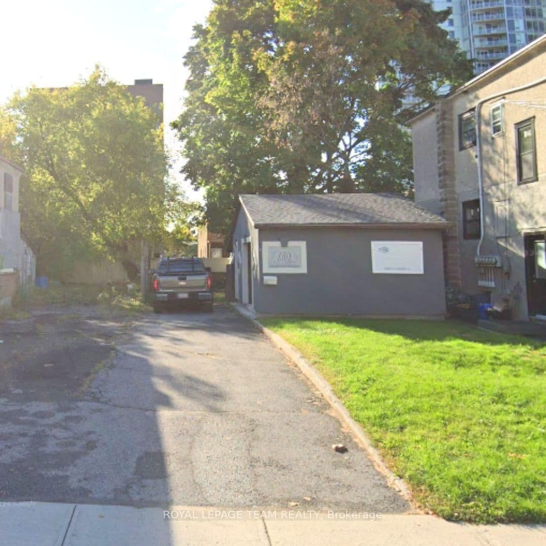 66 Pamilla Street, Ottawa, ON