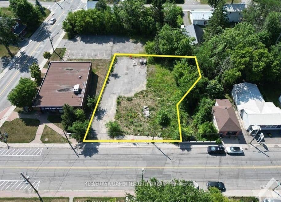 8212 VICTORIA Street, Metcalfe, ON