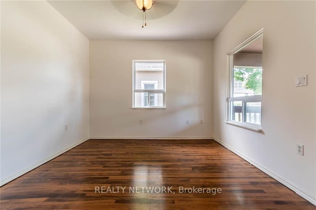 5768 Summer Street, Niagara Falls, ON — photo 2