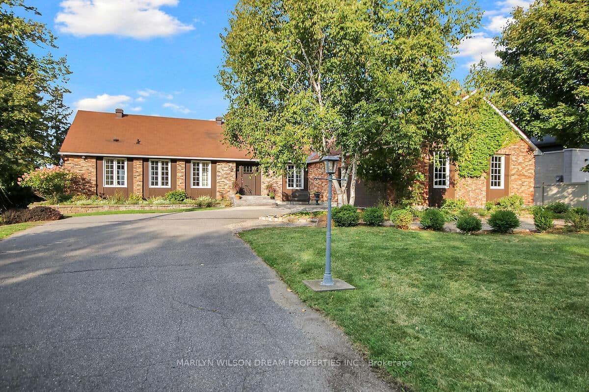 2998 Barlow Crescent, Ottawa, ON — photo 2