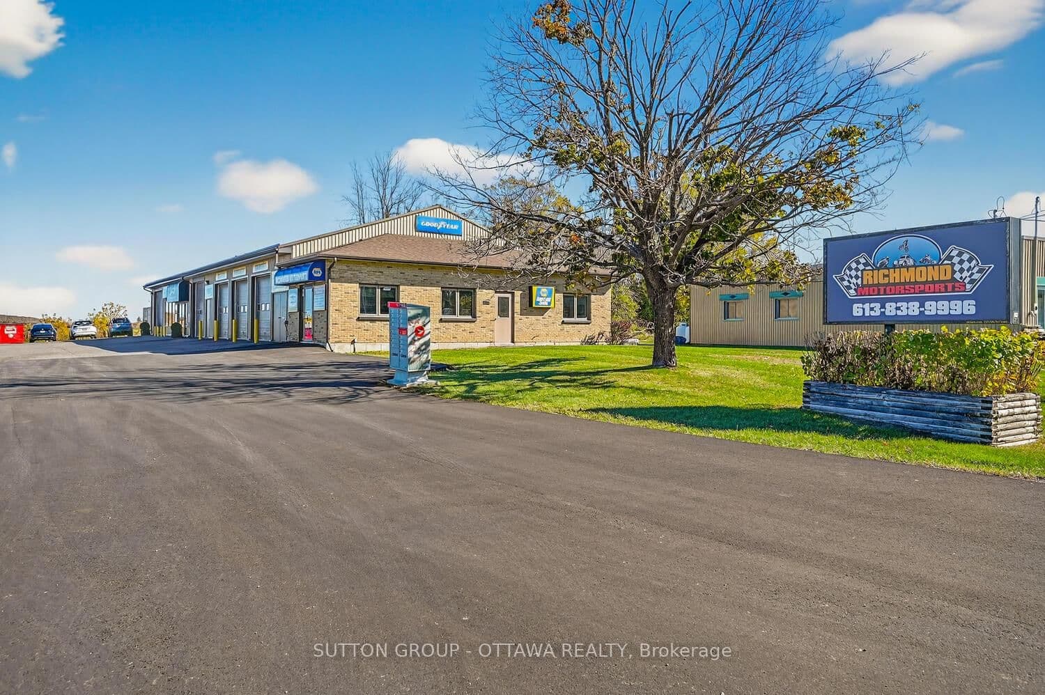 3835 McBean Street, Richmond, ON — photo 3