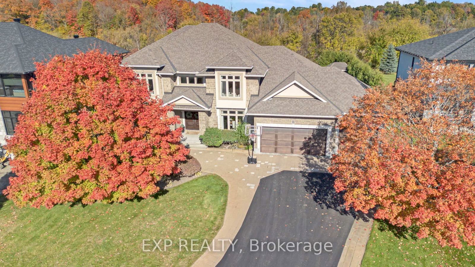 450 Lockmaster Crescent, Ottawa, ON — photo 2