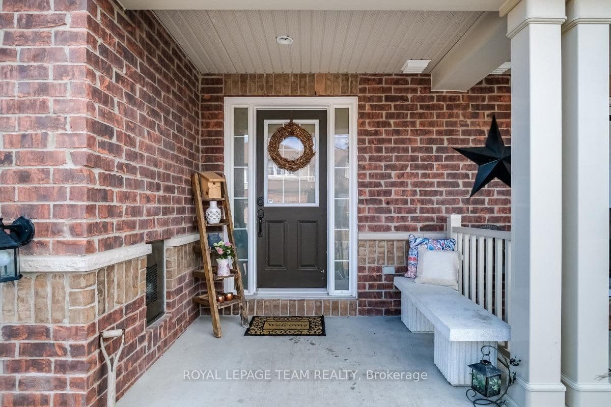 404 Heathrow Private, Stittsville, ON — photo 2