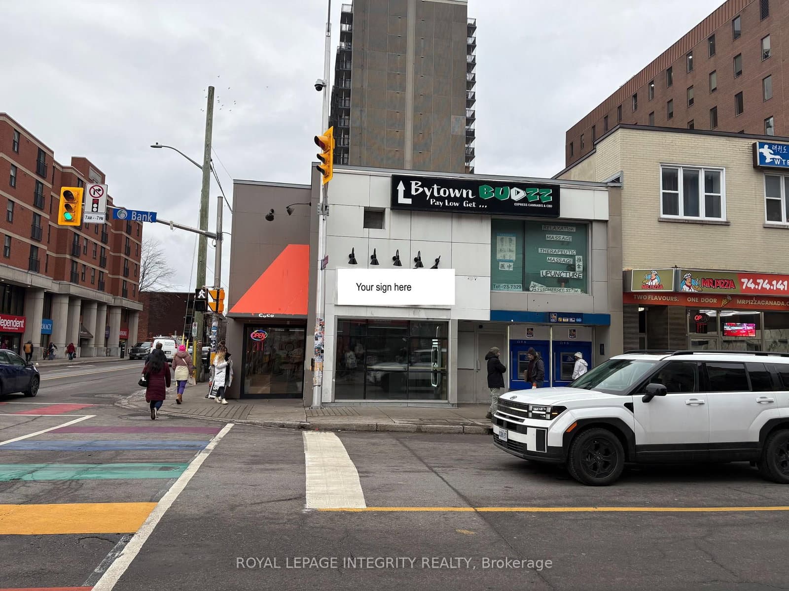290 Bank Street, Ottawa, ON