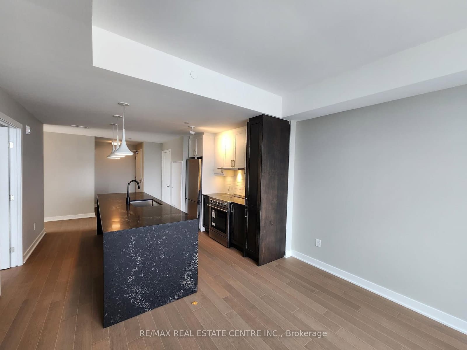 608 - 360 DESCHATELETS Avenue, Ottawa, ON — photo 2