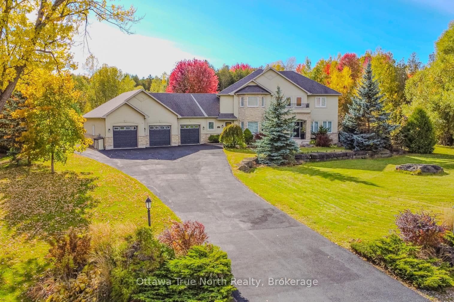 1530 Lords Manor Lane, Ottawa, ON