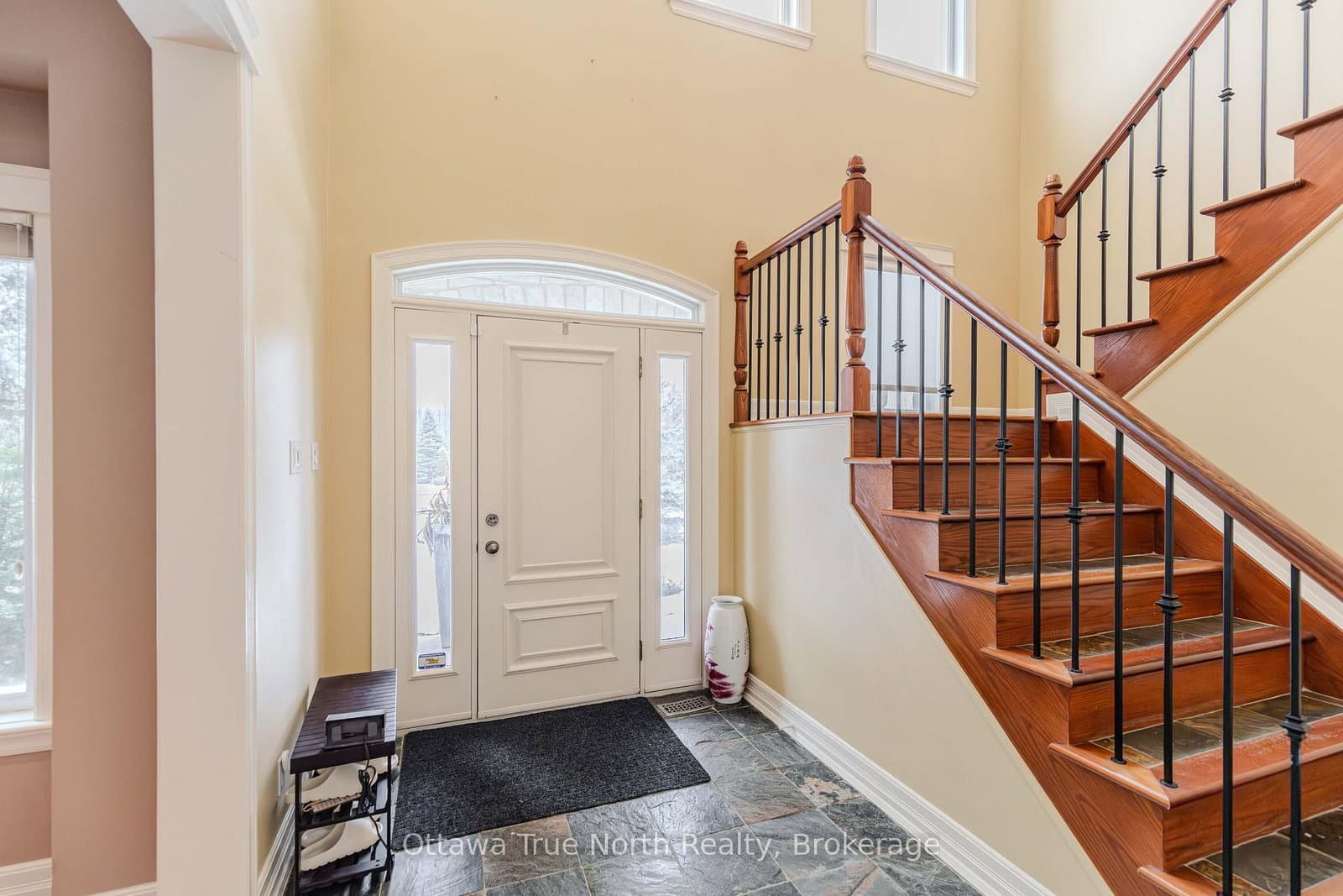 1530 Lords Manor Lane, Ottawa, ON — photo 3