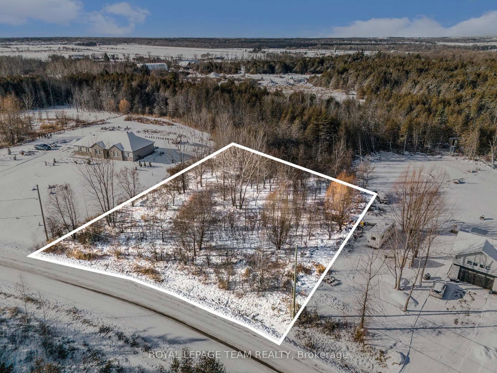 1623 Loney Crescent, Metcalfe, ON