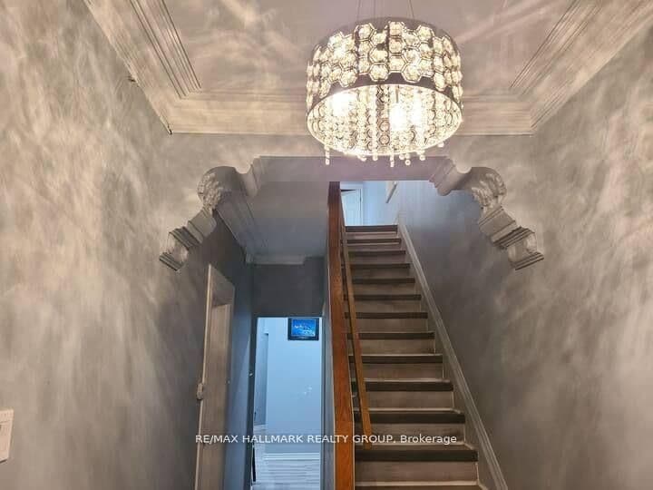 474 SOMERSET Street, Ottawa, ON — photo 2