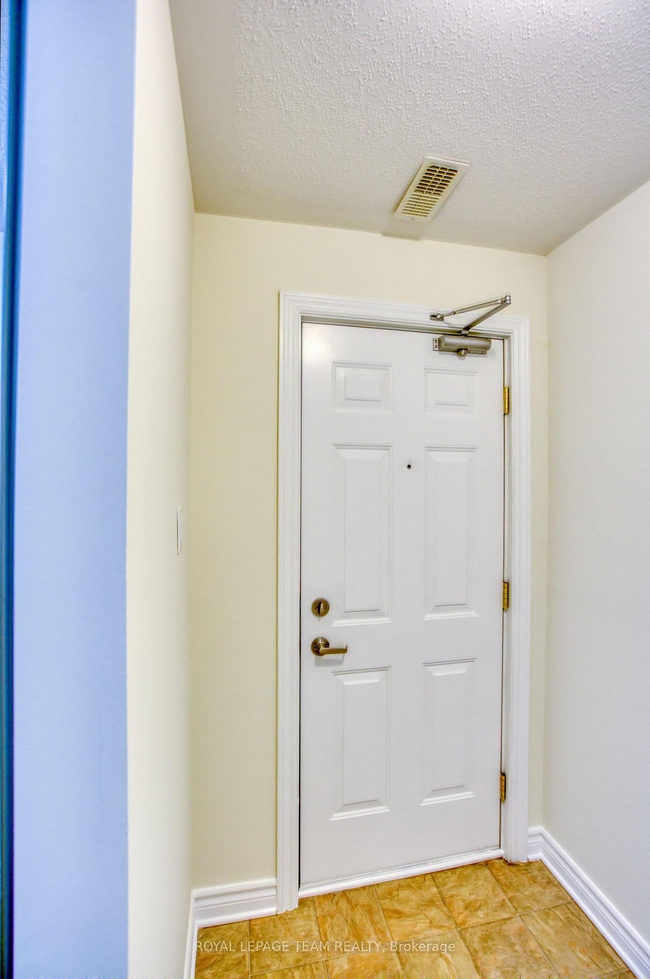 7 - 176 Paseo Private, Ottawa, ON — photo 3