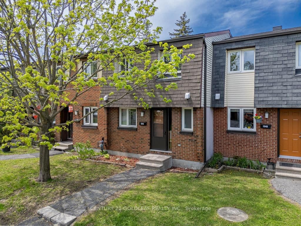 11 - 1342 Cedarcroft Crescent, Ottawa, ON