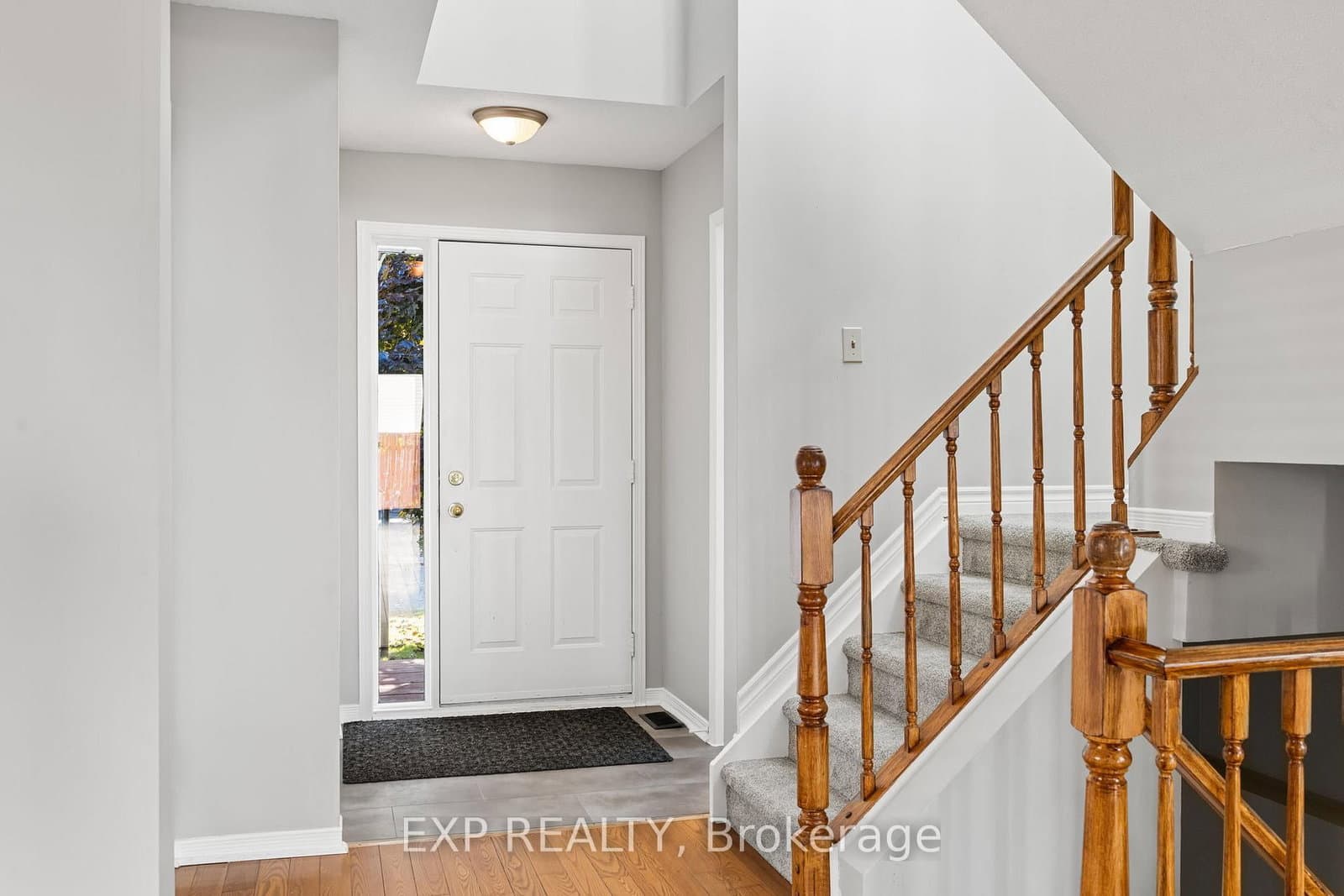 32 Peacock Crescent, Ottawa, ON — photo 3