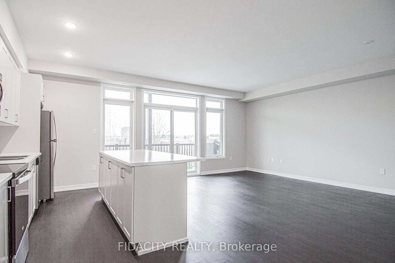 F - 225 Citiplace Drive, Ottawa, ON — photo 2