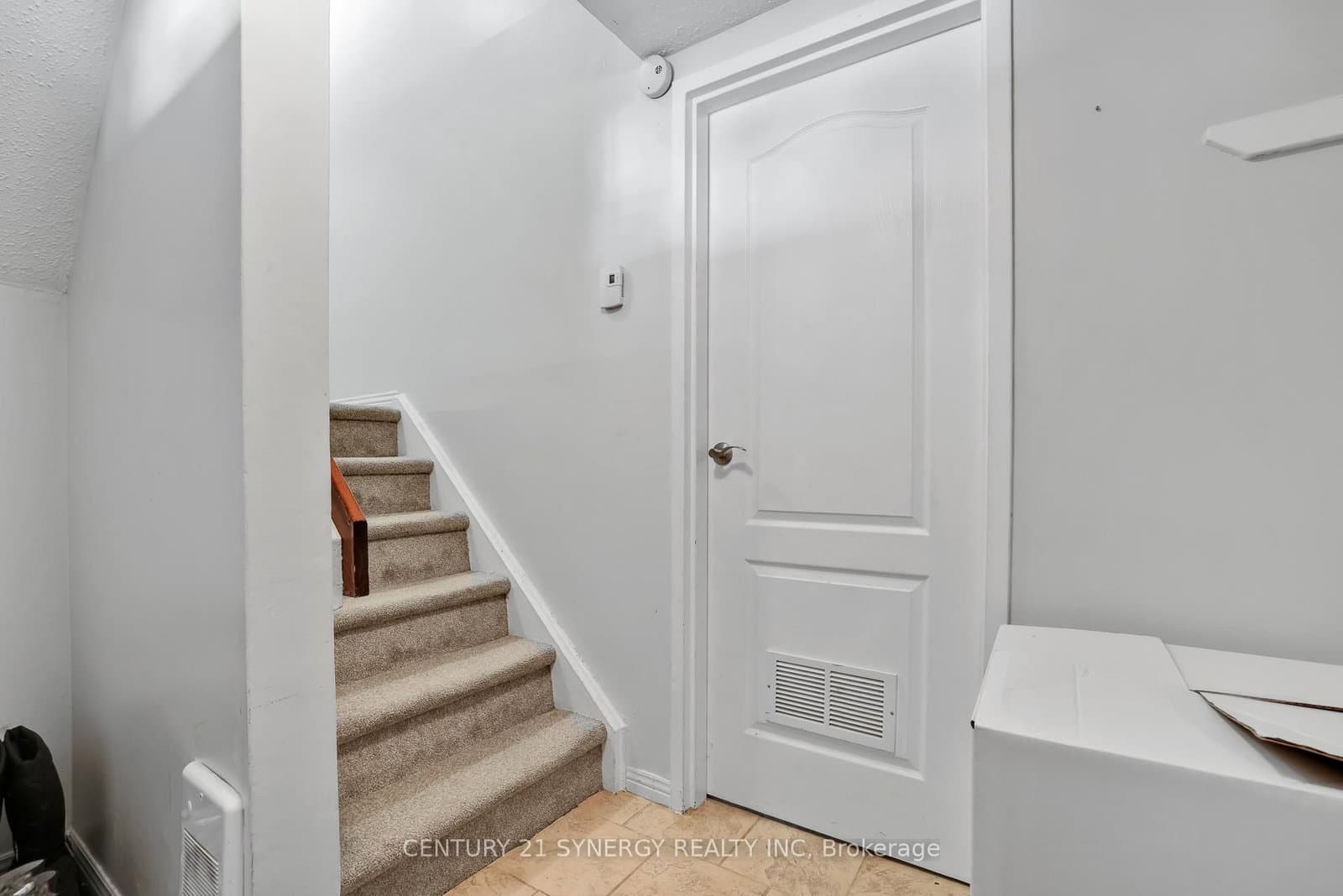 17 - 3415 Uplands Drive, Ottawa, ON — photo 2