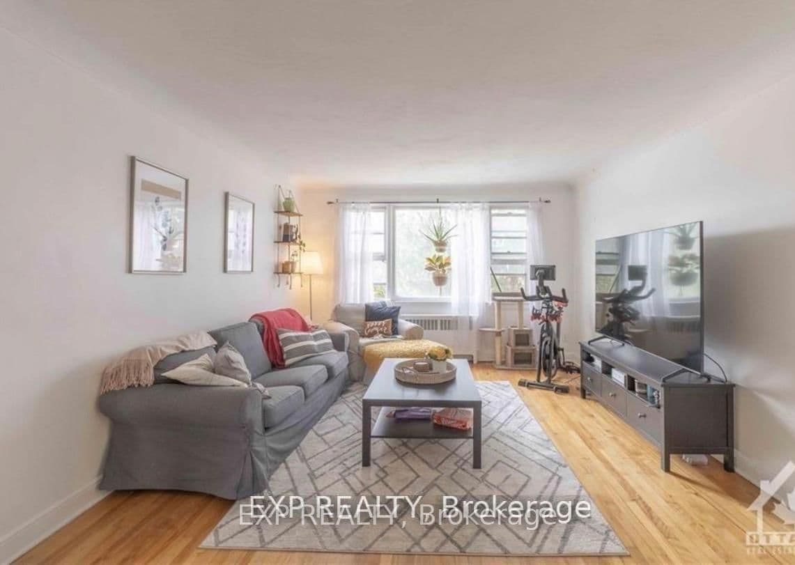 873 Kirkwood Avenue, Ottawa, ON — photo 2