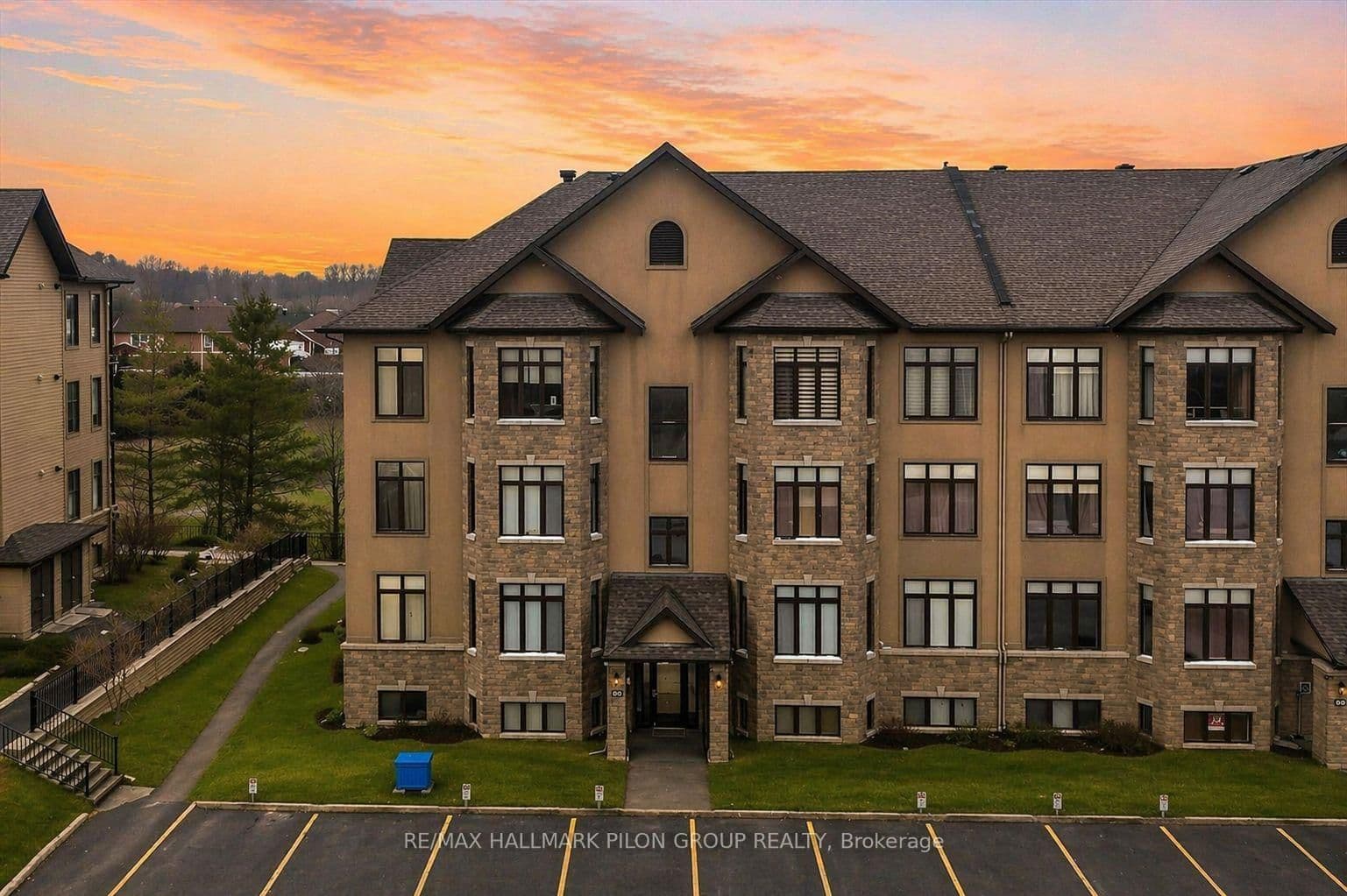 4 - 50 Prestige Circle, Ottawa, ON