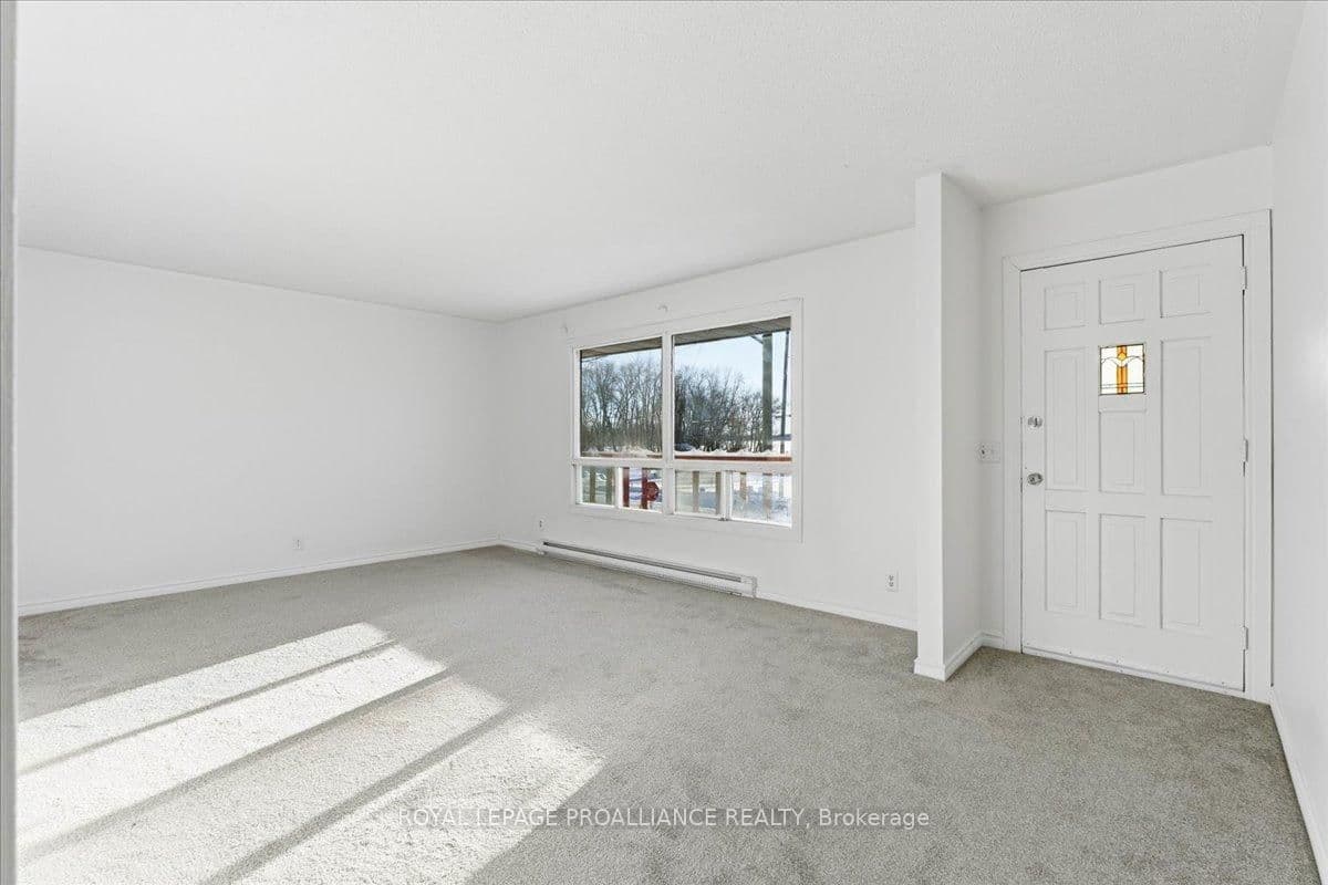 118 River Street, Tweed, ON — photo 3