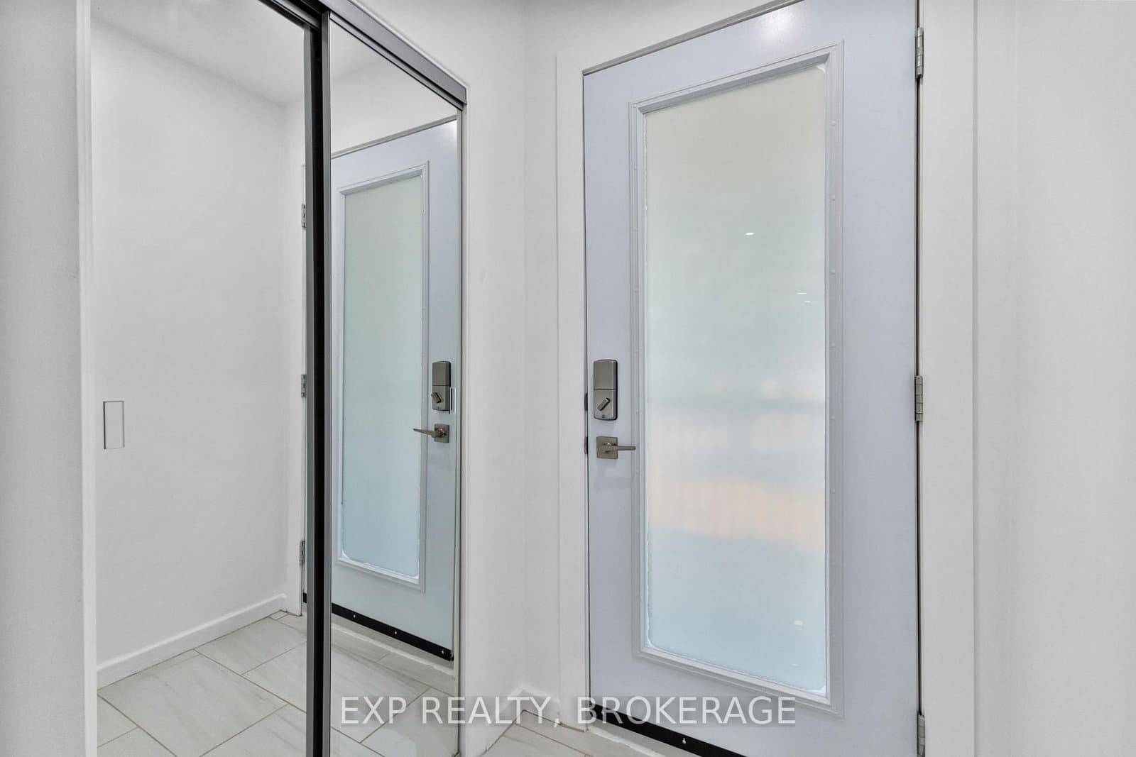 1502 Farnsworth Avenue, Ottawa, ON — photo 3