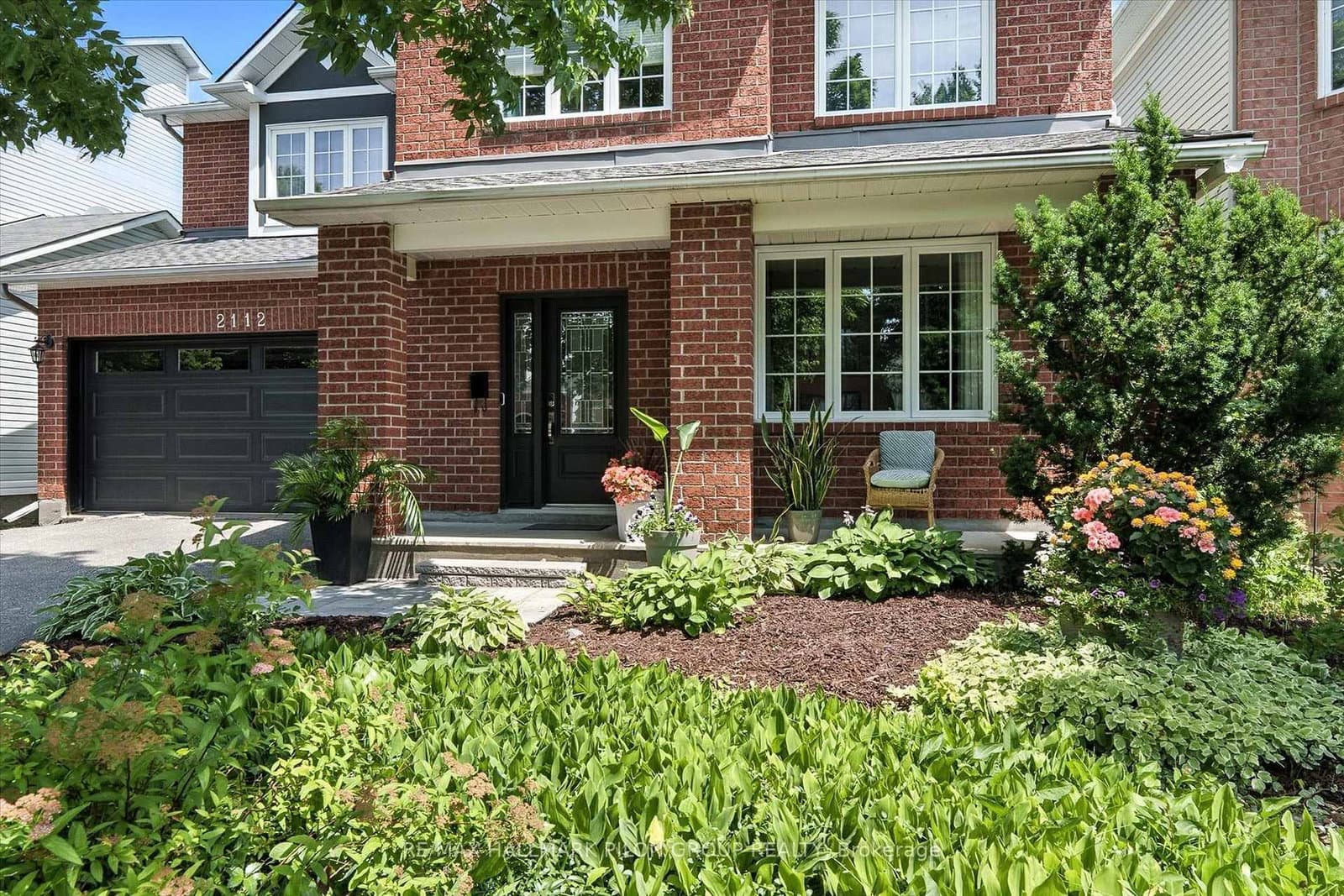 2112 Sandy Oaks Drive, Ottawa, ON — photo 2