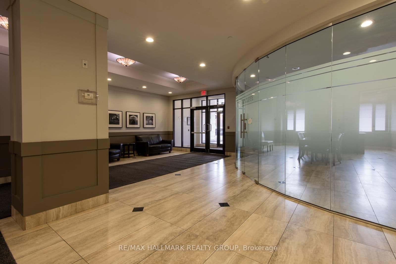 701 - 327 Breezehill Avenue, Ottawa, ON — photo 3