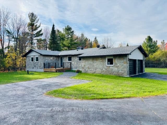 135 Manion Road, Carp, ON