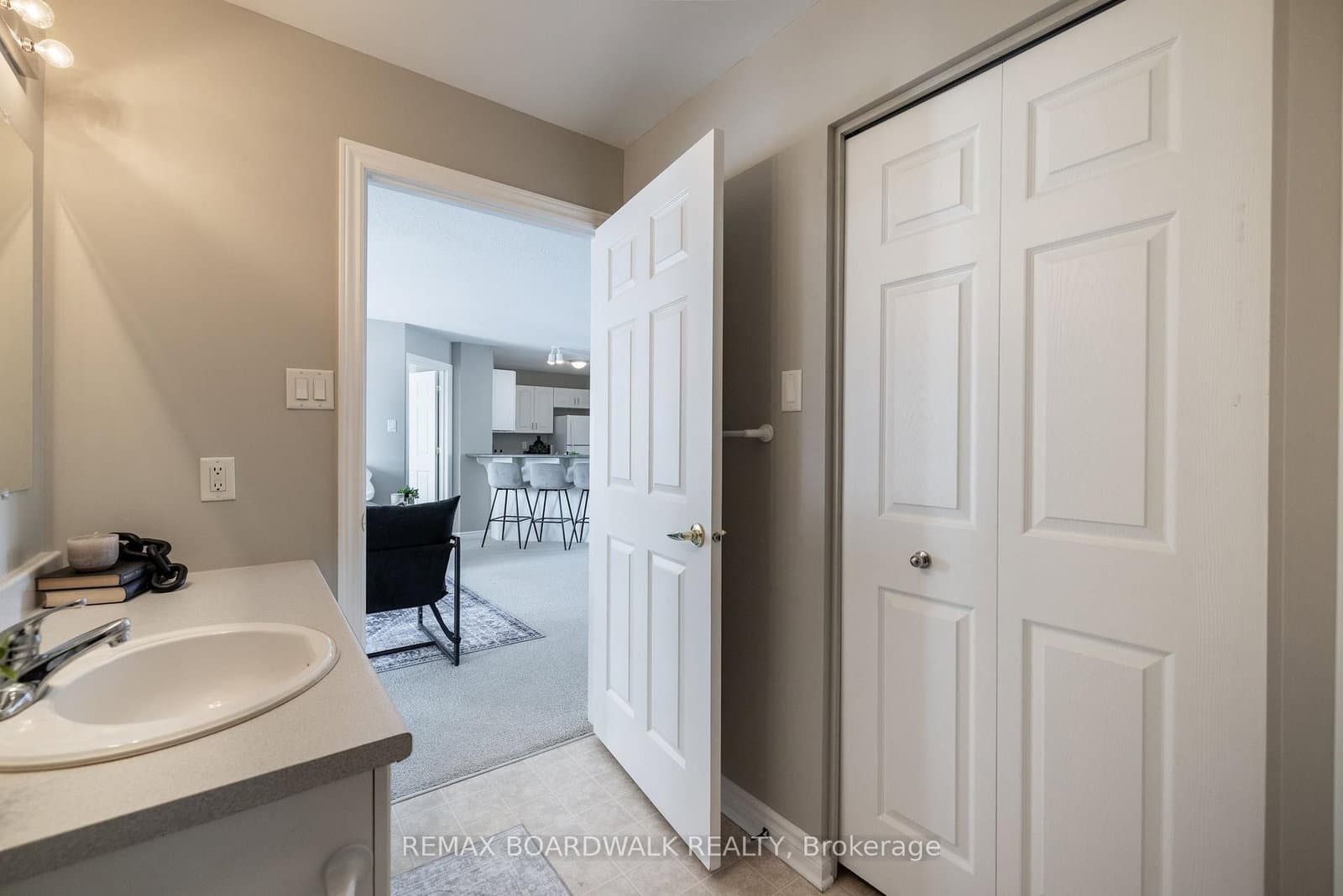 206 Oak Leaf Private, Richmond, ON — photo 17