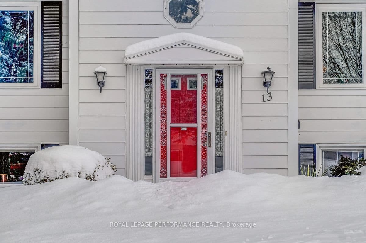 13 Mcmurdo Court, Ottawa, ON — photo 2