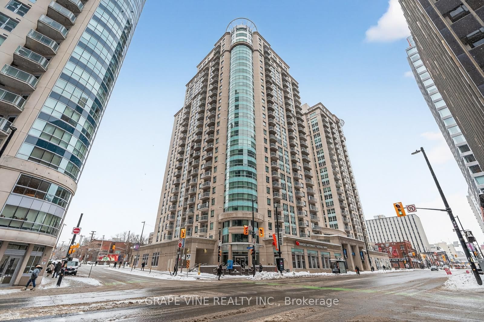 304 - 234 Rideau Street, Ottawa, ON
