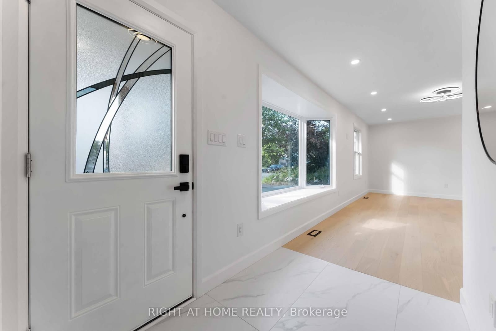 2700 PRISCILLA Street, Ottawa, ON — photo 3