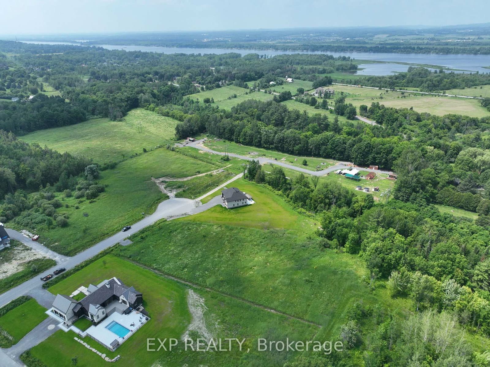 26 Nirmala Drive, Cumberland, ON — photo 3