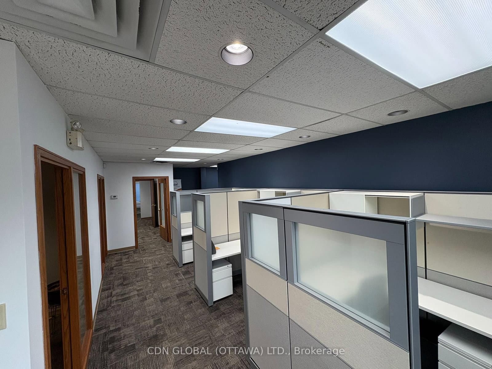 120 - 30 Concourse Gate, Ottawa, ON — photo 3