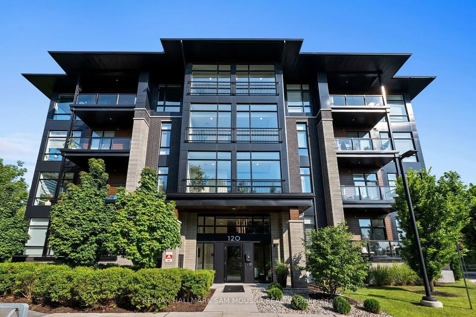 101 - 120 Cortile Private, Ottawa, ON — photo 3