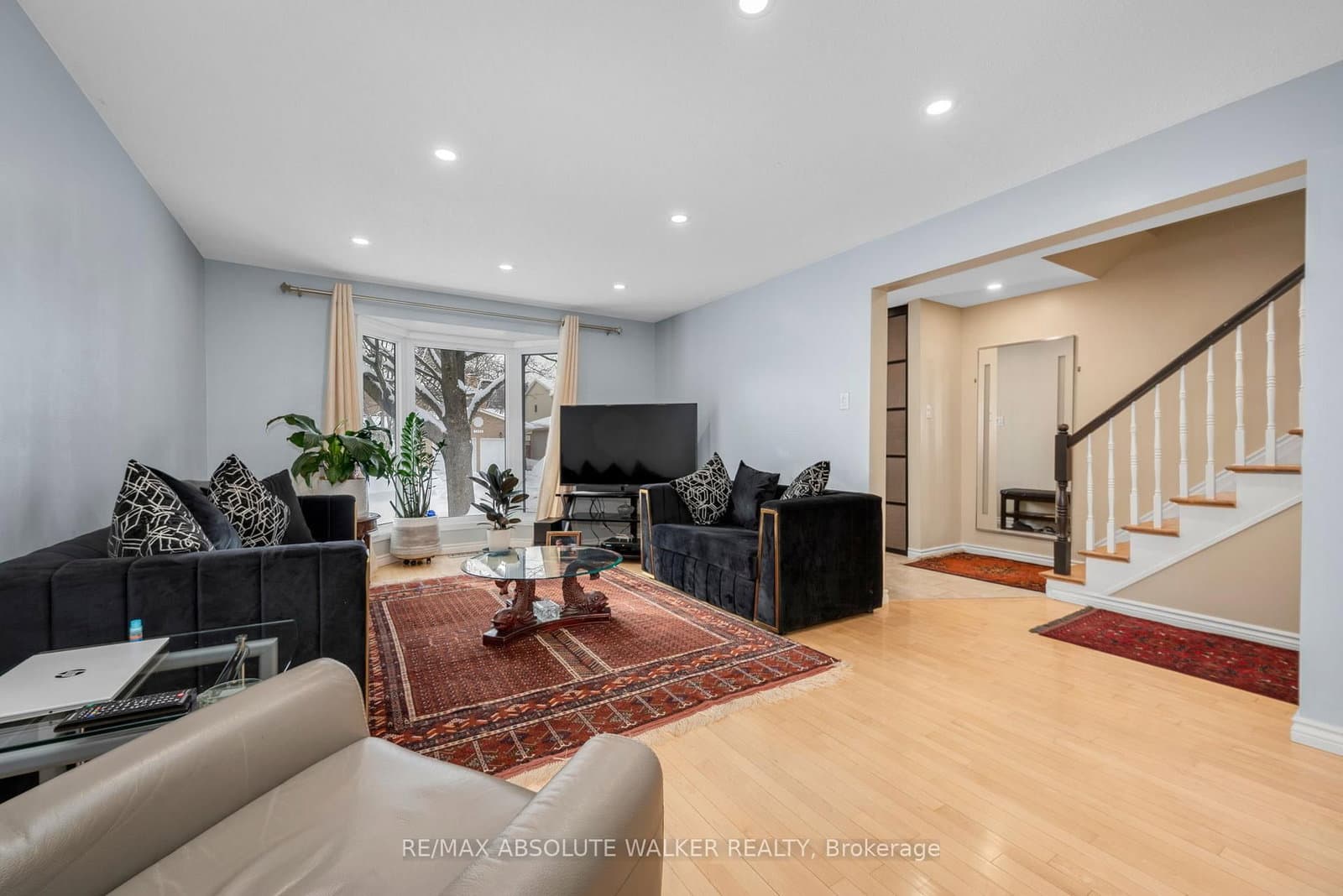 1849 Montereau Avenue, Ottawa, ON — photo 2