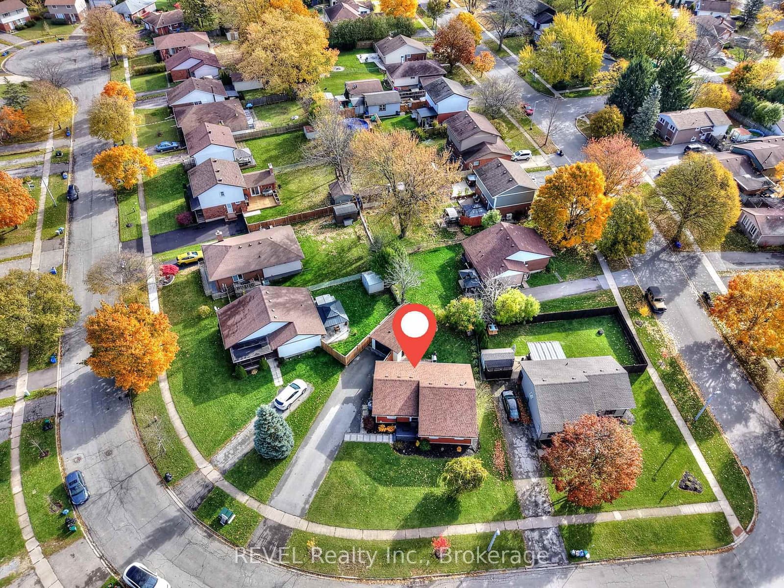 11 NEWLEAF Crescent, Welland, ON — photo 3