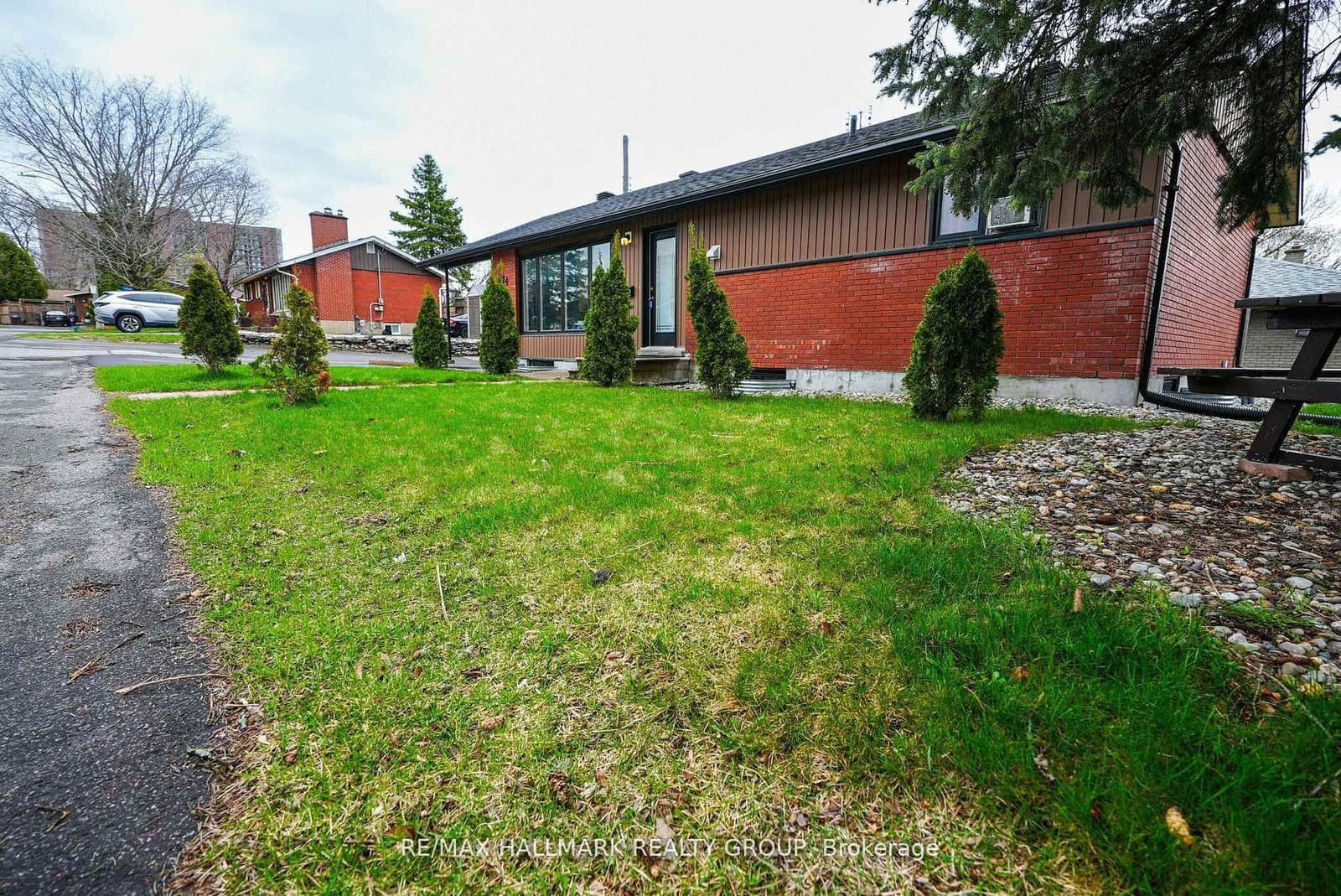 924 Bermuda Avenue, Ottawa, ON — photo 3