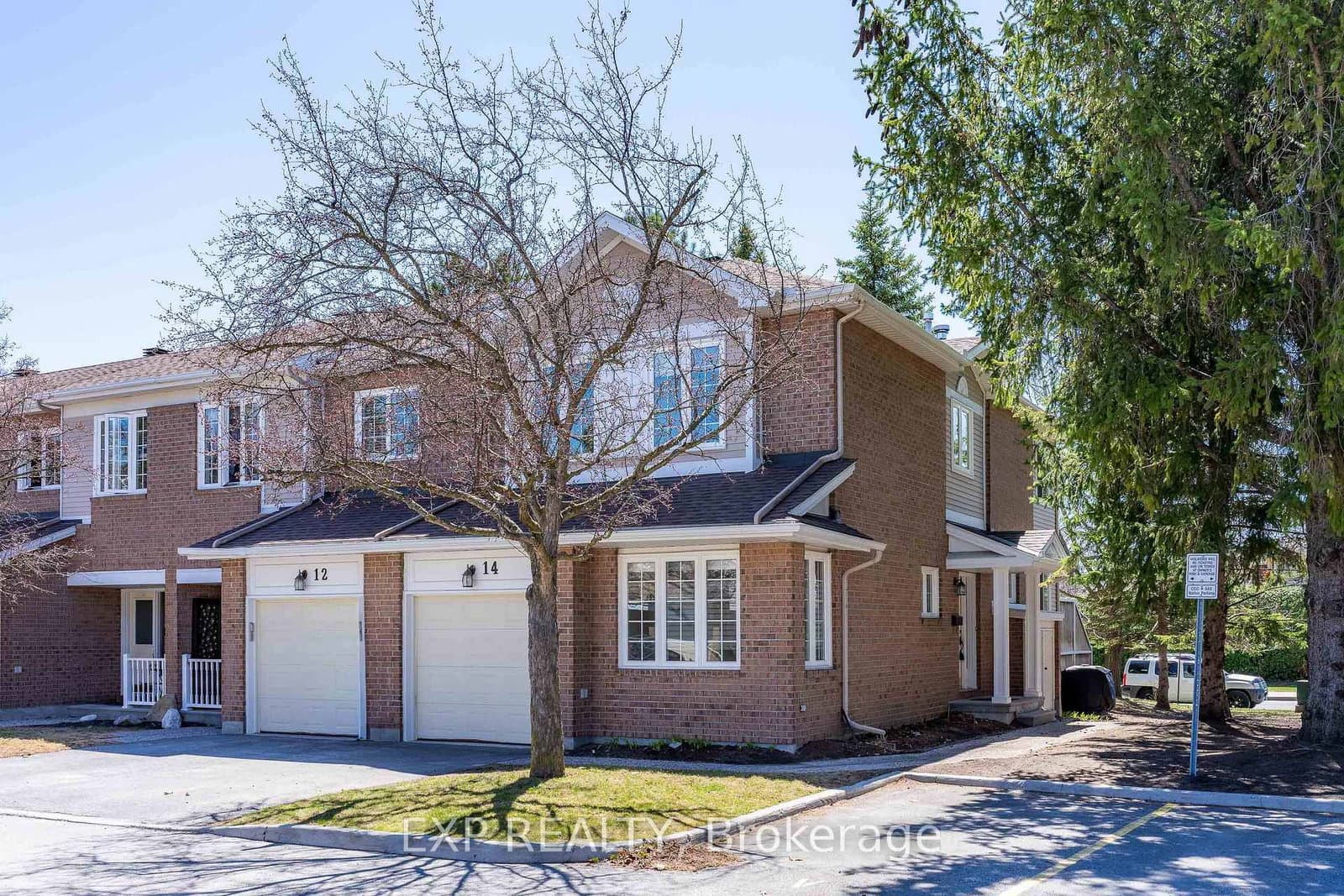 14 Sandcliffe Terrace, Ottawa, ON — photo 2