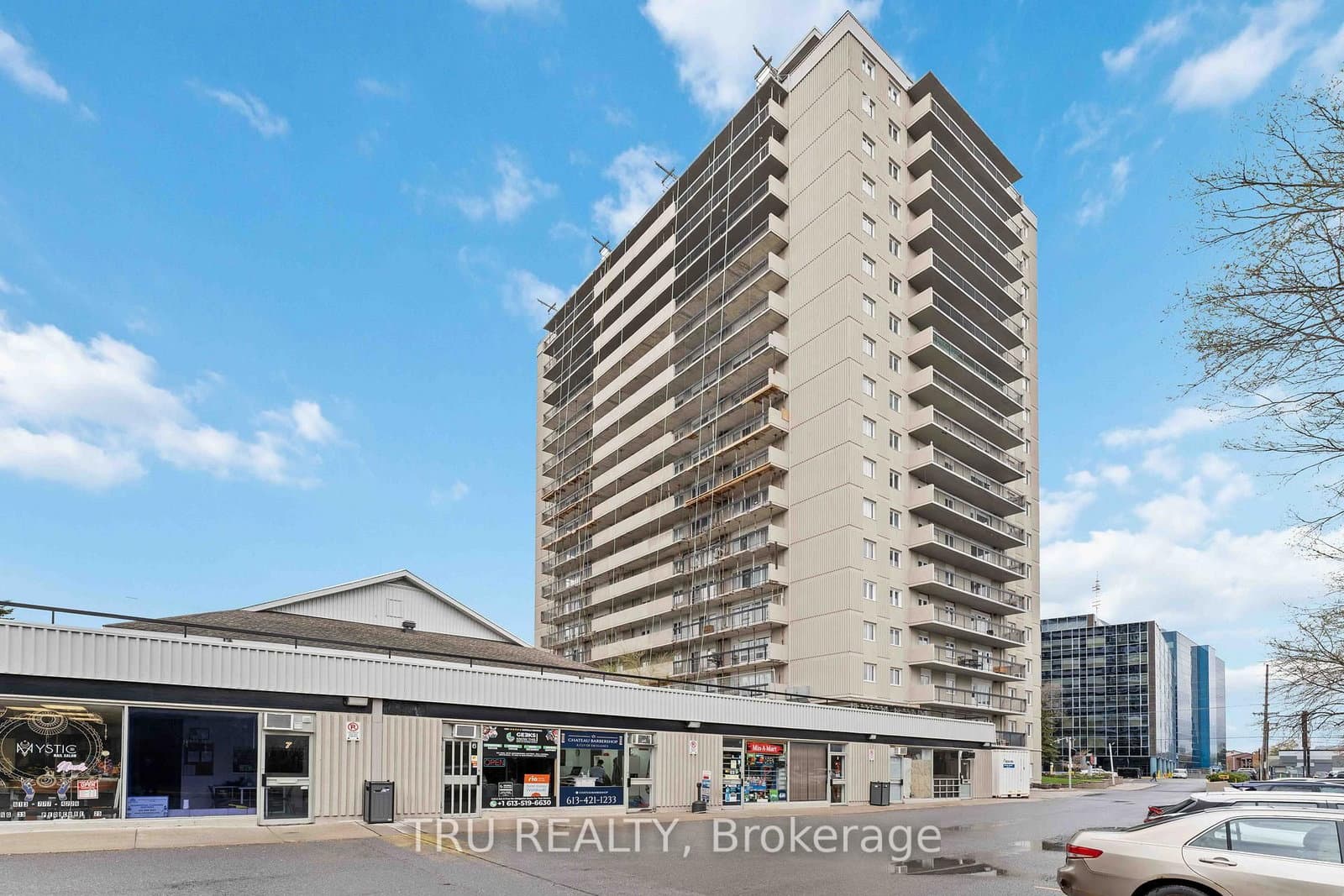 PH4 - 158A McArthur Avenue, Ottawa, ON — photo 3