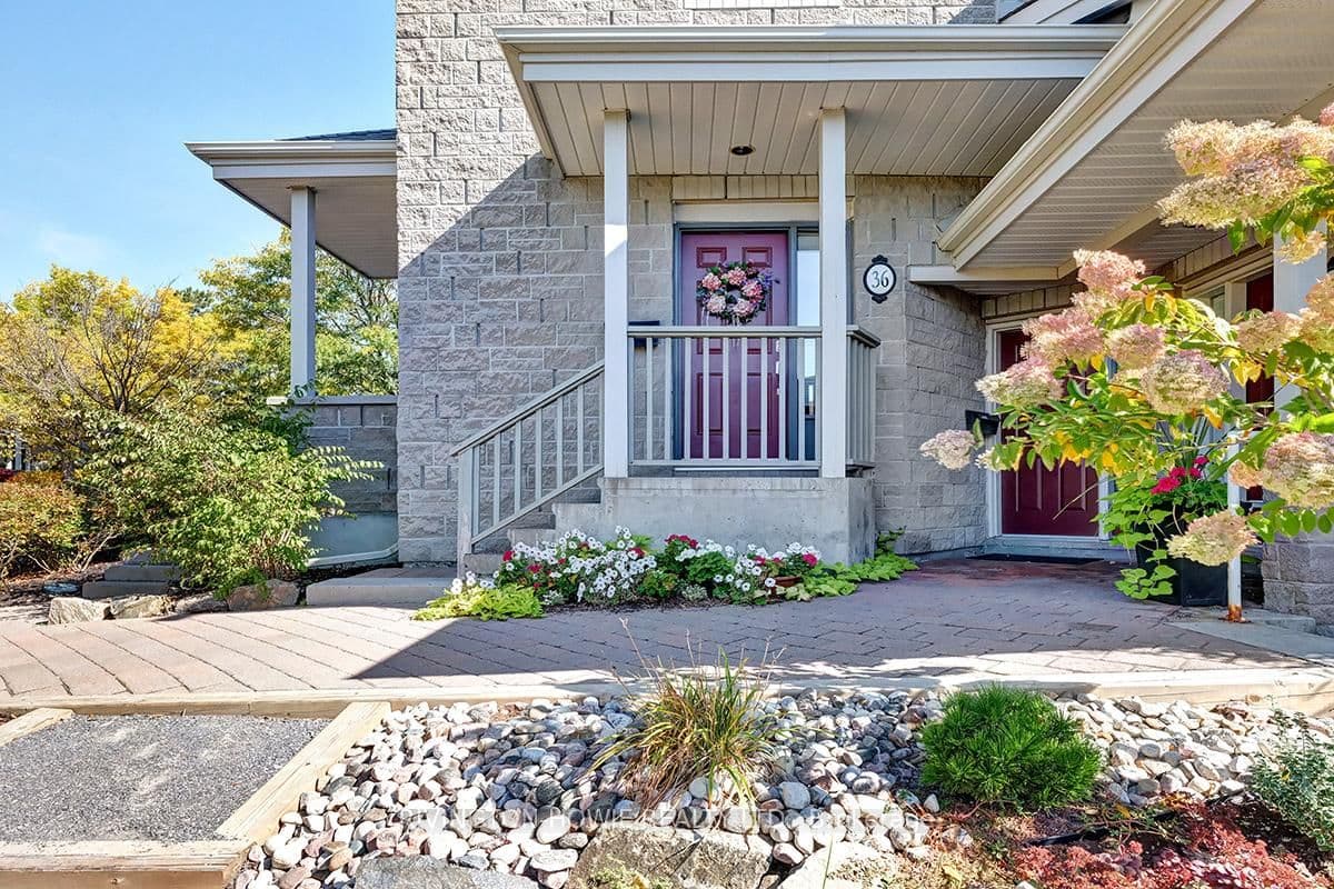 36 Robson Court, Ottawa, ON — photo 2