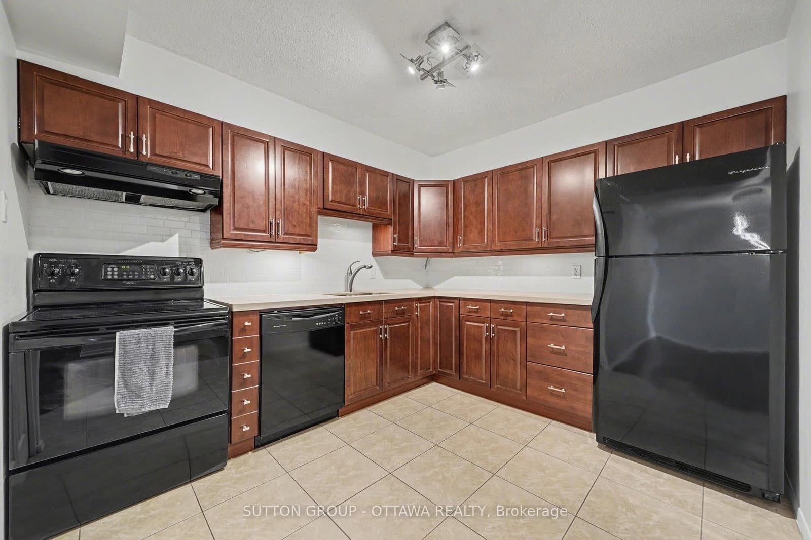 1004 - 200 Bay Street, Ottawa, ON — photo 3