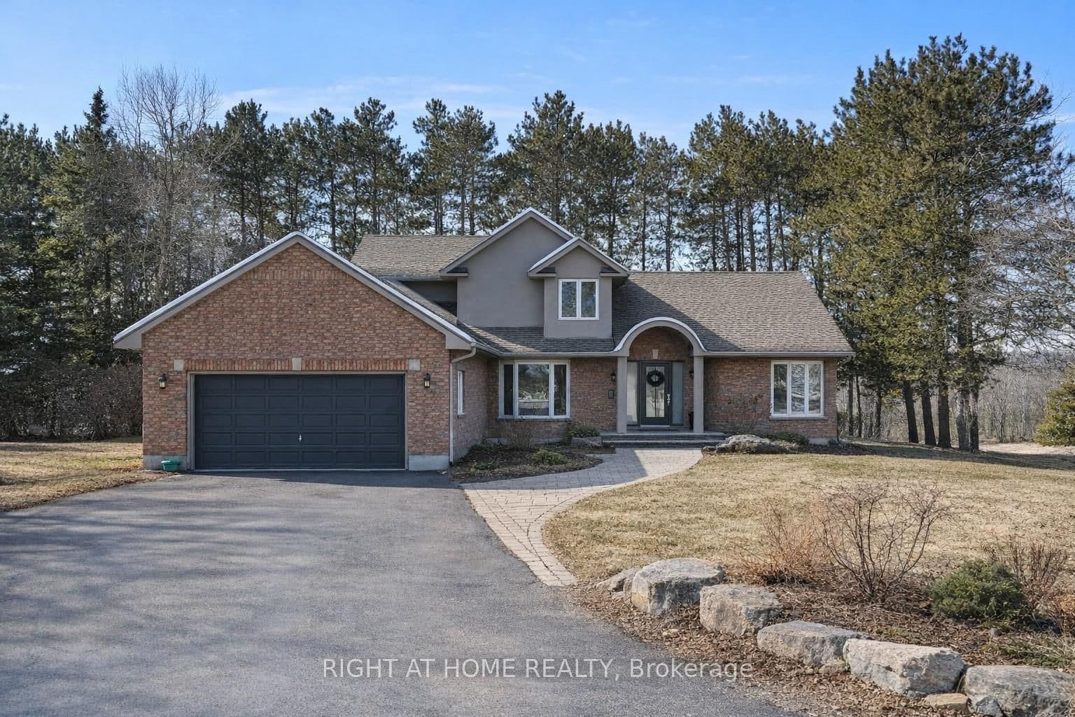 114 David Kennedy Drive, Ottawa, ON
