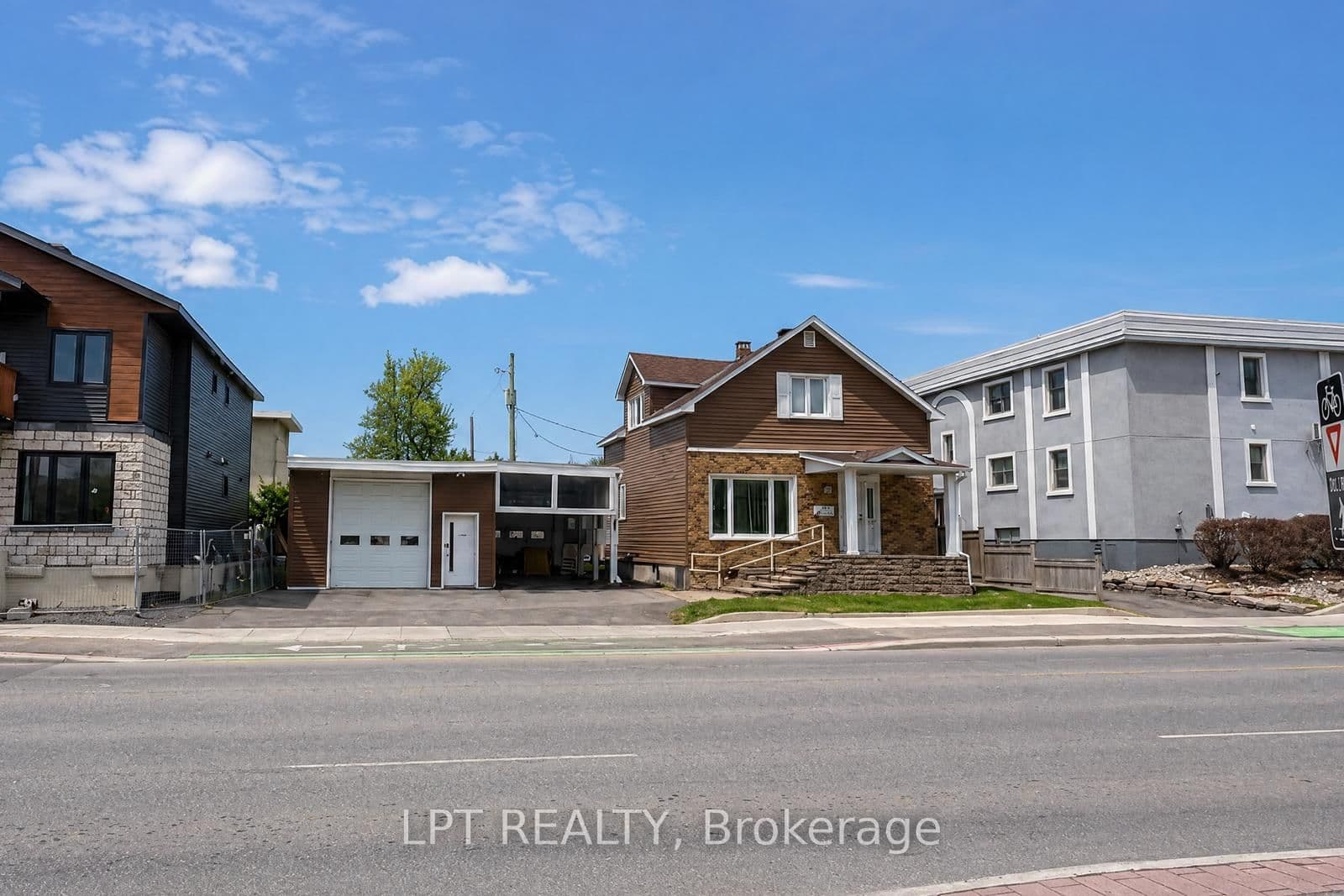 412 Montreal Road, Ottawa, ON — photo 2