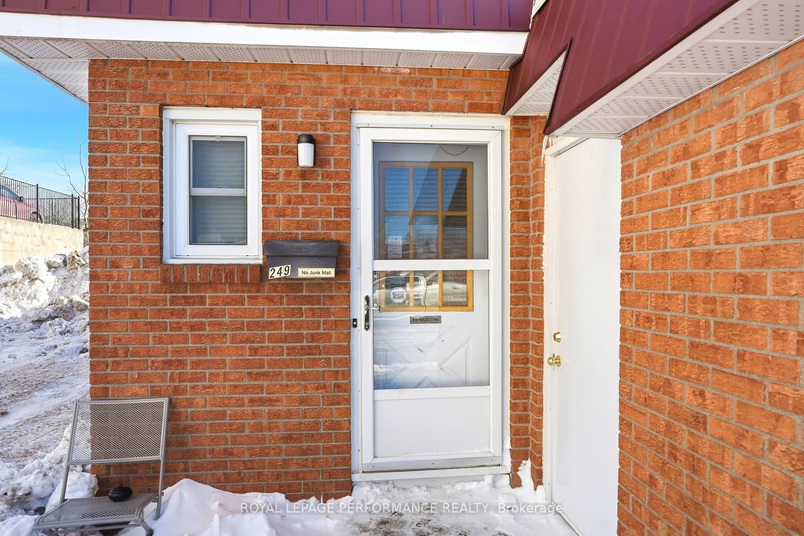 94 - 249 Romulus Private, Ottawa, ON — photo 3