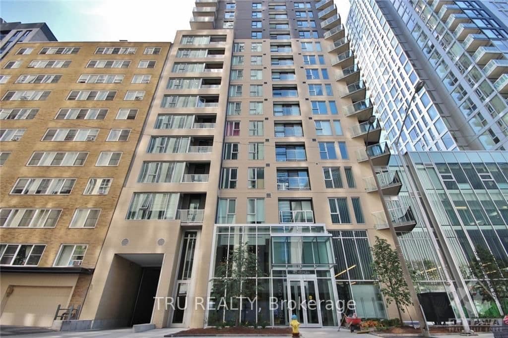 1404 - 40 Nepean Street, Ottawa, ON