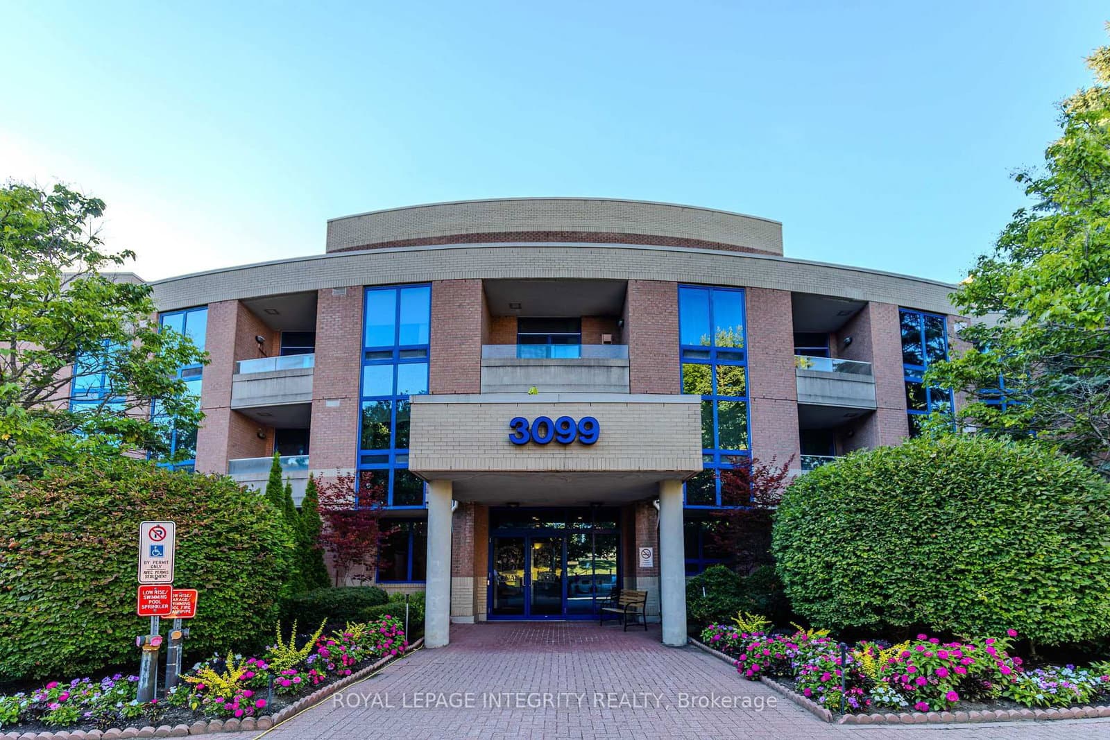 203 - 3099 Carling Avenue, Ottawa, ON — photo 2